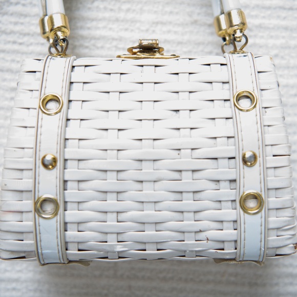 PERFECT Mini Vintage 60s White Wicker Basket Handbag - Picture 10 of 16